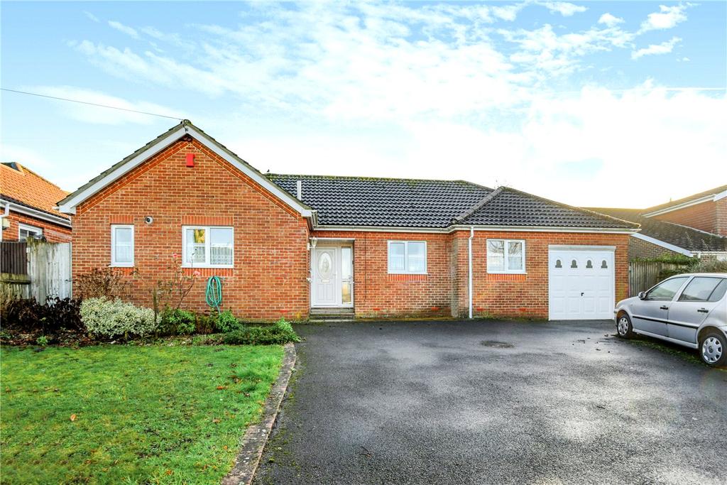 Old Kennels Lane, Winchester, SO22 4 bed detached bungalow £625,000