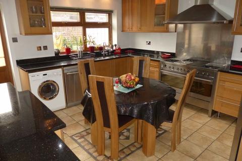 18 Elmbridge Road, Birmingham, B44 8AB
