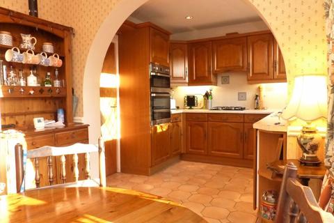 69 Honeyborne Road, Sutton Coldfield, B75 6BN