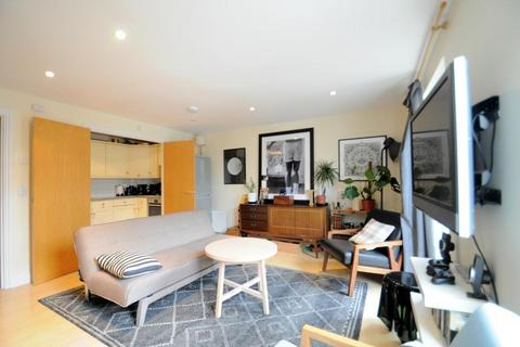 3 bedroom end of terrace house to rent, Sternhall Lane, London, SE15 4NT