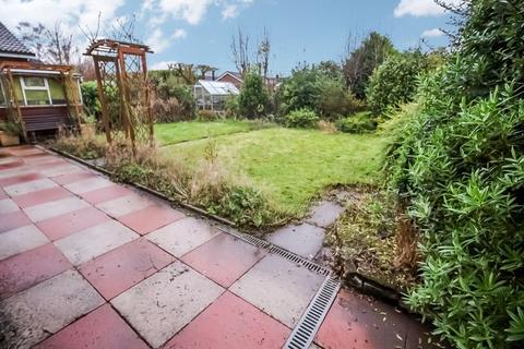 19 Euxton Close, Bury, BL8 2HY