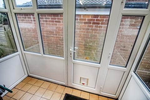 19 Euxton Close, Bury, BL8 2HY