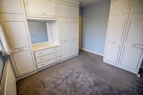 19 Euxton Close, Bury, BL8 2HY