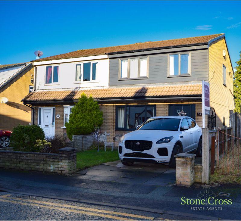 Harvey Lane, Golborne, WA3 3QG 3 bed semidetached house £149,950