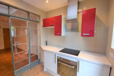 2 bedroom flat to rent - TWO BEDROOM FLAT, Norbury Crescent, London