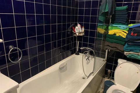 39 Risley Avenue, London, N17 7HJ