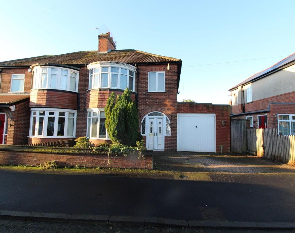 Cypress Crescent, Blyth 3 bed semidetached house £165,000