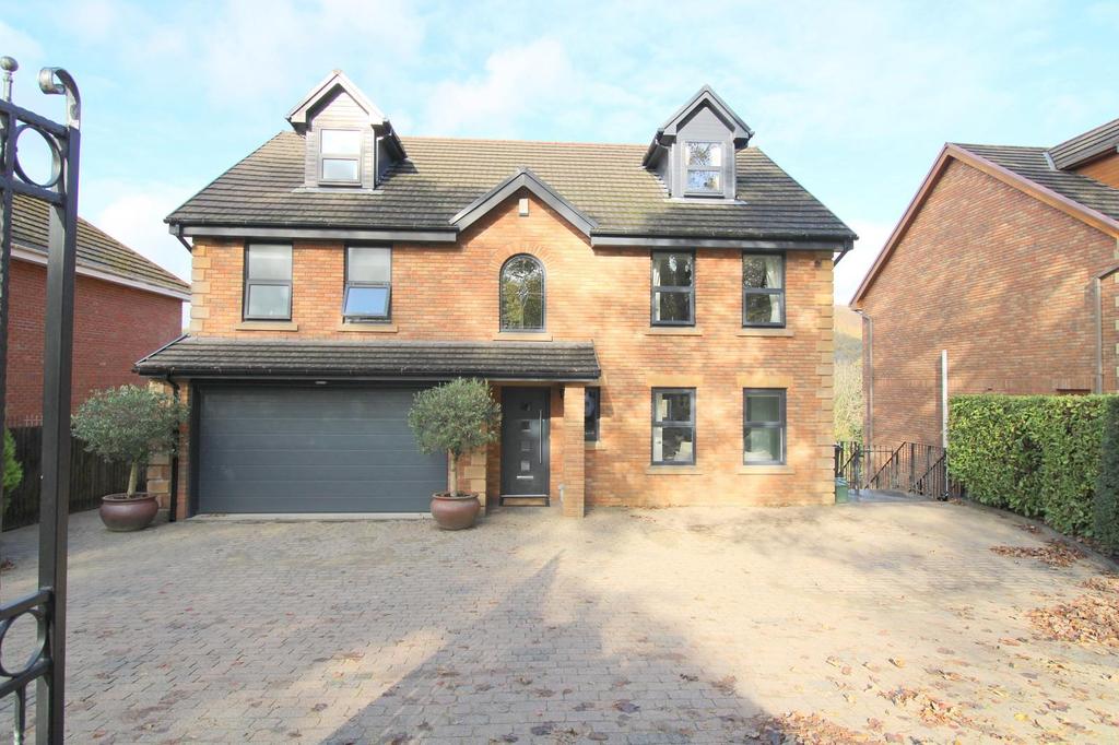 Henfaes Road, Tonna, Neath, Neath Port Talbot. SA11 3EX 5 bed detached