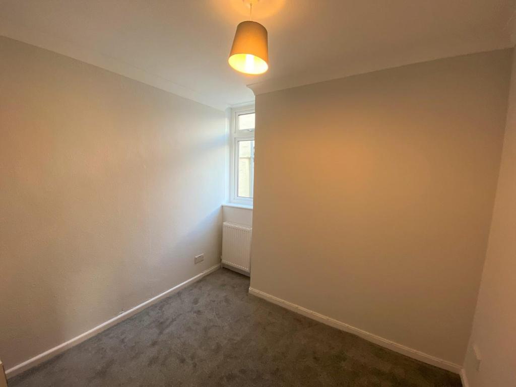 Stratton Terrace, Falmouth 1 bed flat £600 pcm (£138 pw)