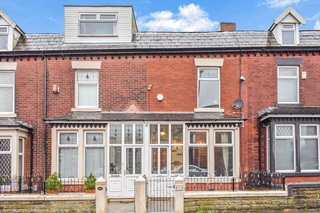 Shear Brow, Blackburn. Lancs BB1 8DZ 3 bed terraced house £160,000