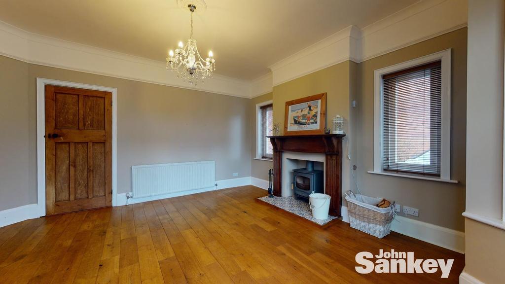 High Oakham Road, Mansfield 3 bed semidetached house £327,500