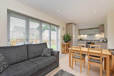 1 Brooke Close, Deepcar, Sheffield, S36 2AH