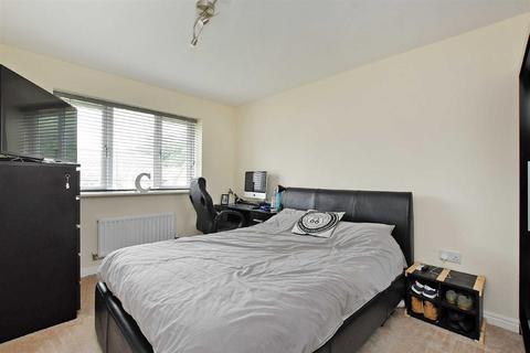 1 Brooke Close, Deepcar, Sheffield, S36 2AH