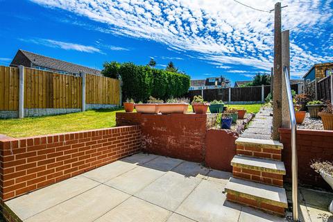 9 Maple Grove, Stocksbridge, Sheffield, S36 1ED