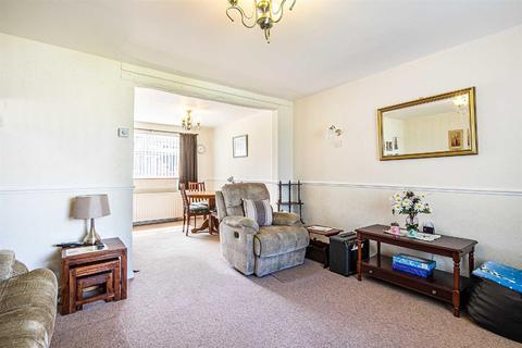 9 Maple Grove, Stocksbridge, Sheffield, S36 1ED