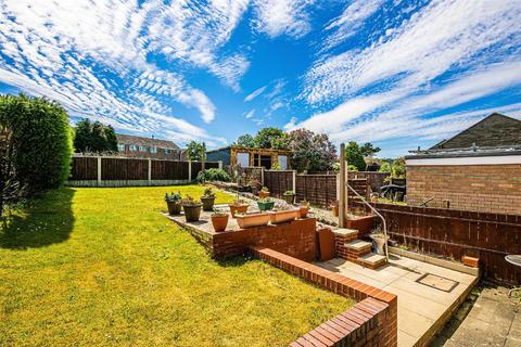 9 Maple Grove, Stocksbridge, Sheffield, S36 1ED
