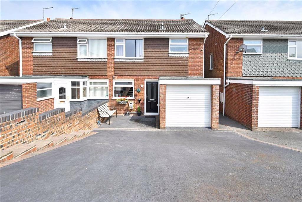 Whitmore Avenue, Werrington 3 bed semidetached