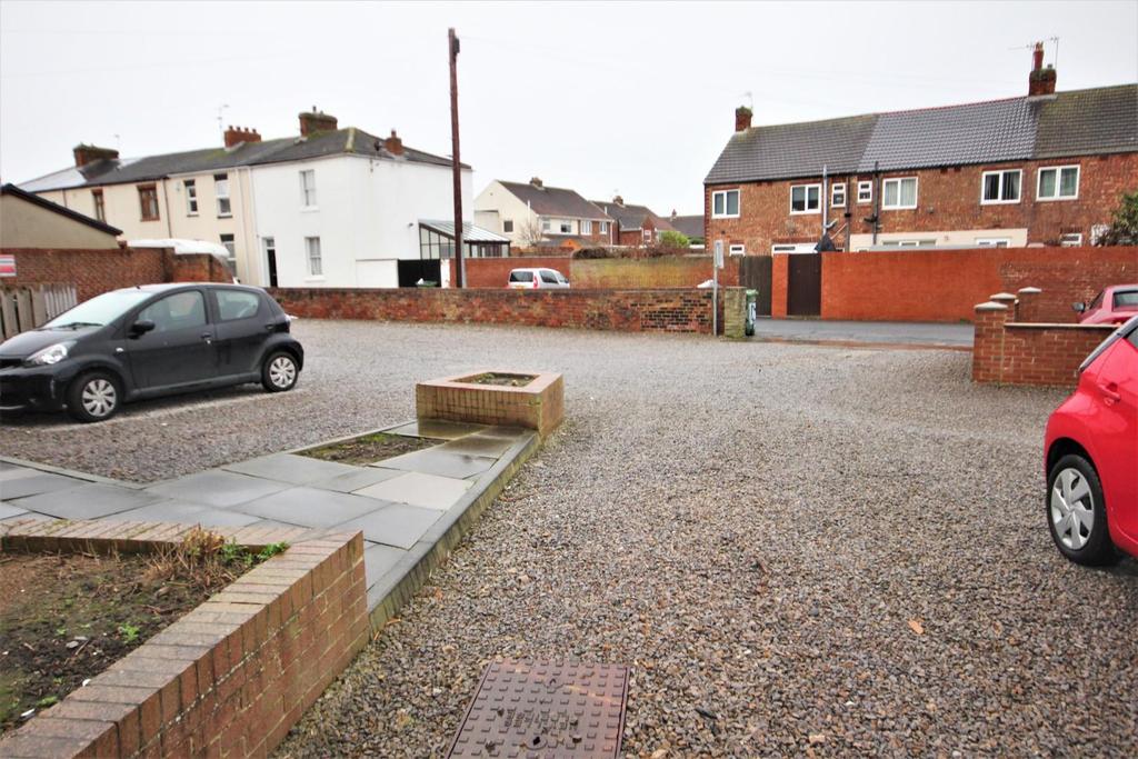 Communal rear courtyard