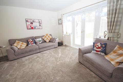 6 Chelford Close, Hartlepool, TS25 1JQ