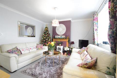 38 Beaumont Road, Slough, SL2 1NQ