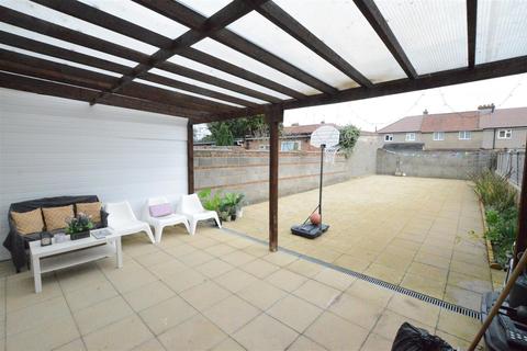 38 Beaumont Road, Slough, SL2 1NQ
