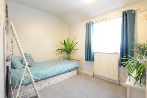 38 Beaumont Road, Slough, SL2 1NQ