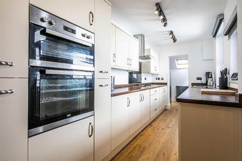 74 Burcot Road, Sheffield, S8 9FE
