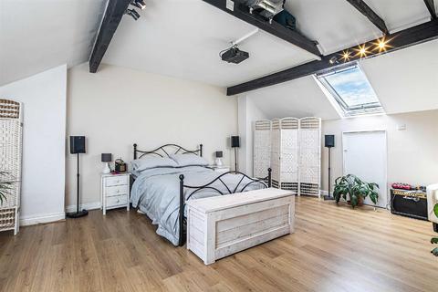 74 Burcot Road, Sheffield, S8 9FE