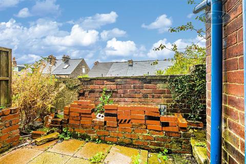 138 Cross Lane, Sheffield, S10 1WP