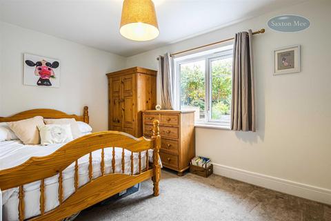 60 Chapman Close, Sheffield, S6 5BX