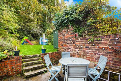 153 Springvale Road, Sheffield, S6 3NT