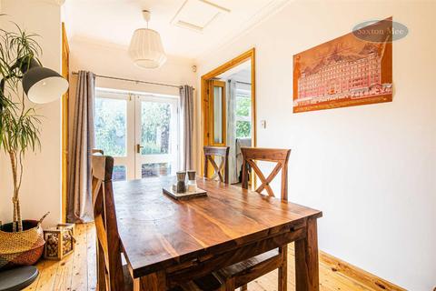 101 Carr Road, Sheffield, S6 2WY