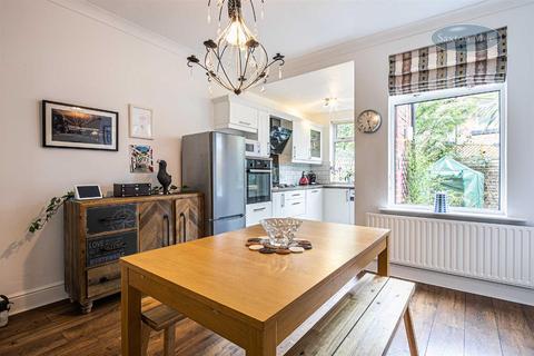 8 Willis Road, Sheffield, S6 4FJ