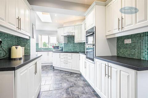 6 Studfield Grove, Sheffield, S6 4SL