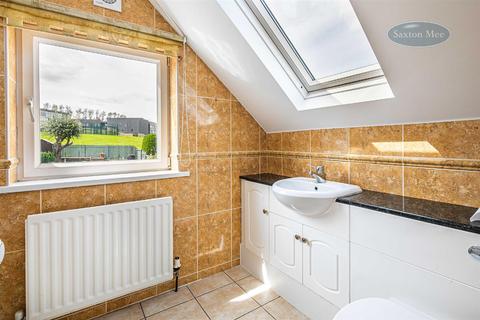 9 Briarfields Lane, Worrall, Sheffield, S35 0AA