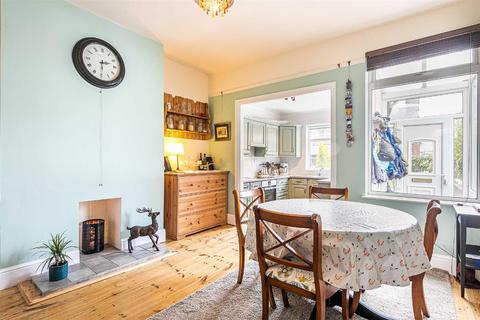 14 Garry Road, Sheffield, S6 4FS