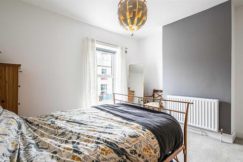 14 Garry Road, Sheffield, S6 4FS