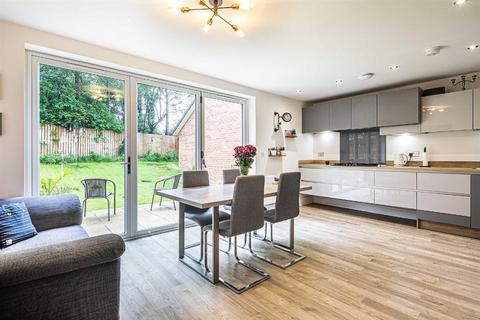 18 Cassini Drive, Stannington, Sheffield, S6 6GG