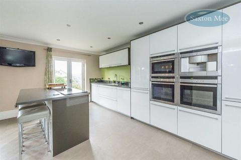 3 Towngate Grove, Worrall, Sheffield, S35 0BE