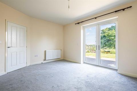 96 Buchanan Road, Sheffield, S5 8AN