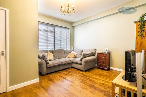62 Langsett Road, Sheffield, S6 2UB