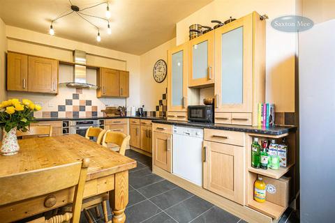 62 Langsett Road, Sheffield, S6 2UB