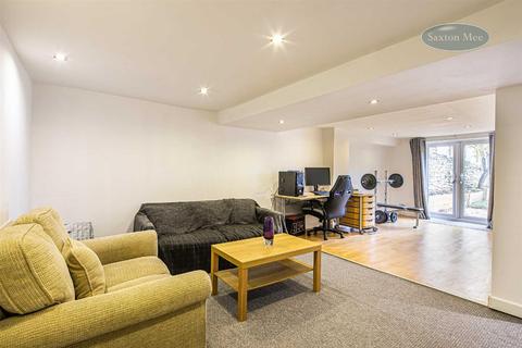 62 Langsett Road, Sheffield, S6 2UB