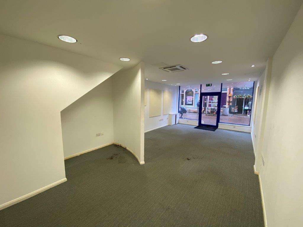 (Main)