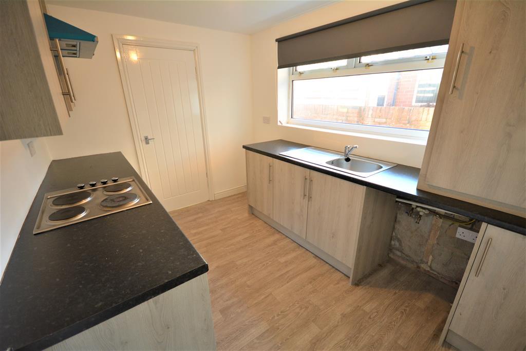 Dent Street, Auckland, DL14 9SZ 3 bed terraced house £395 pcm