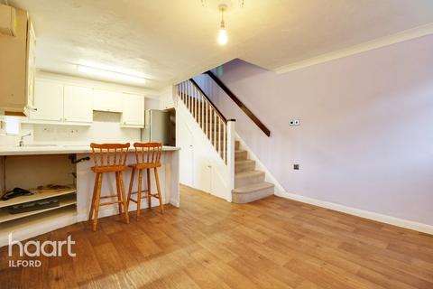 17 Lancaster Place, Ilford, IG1 2XH