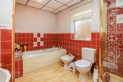36 Calder Road, Blackpool, FY2 9TX