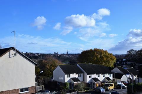 35 Palmerston Drive, Exeter, EX4 2JA