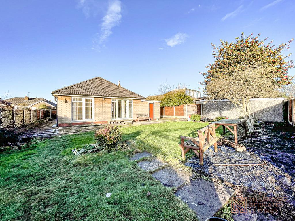 Vicars Hall Gardens, Boothstown, Manchester, M28 2 bed bungalow to rent