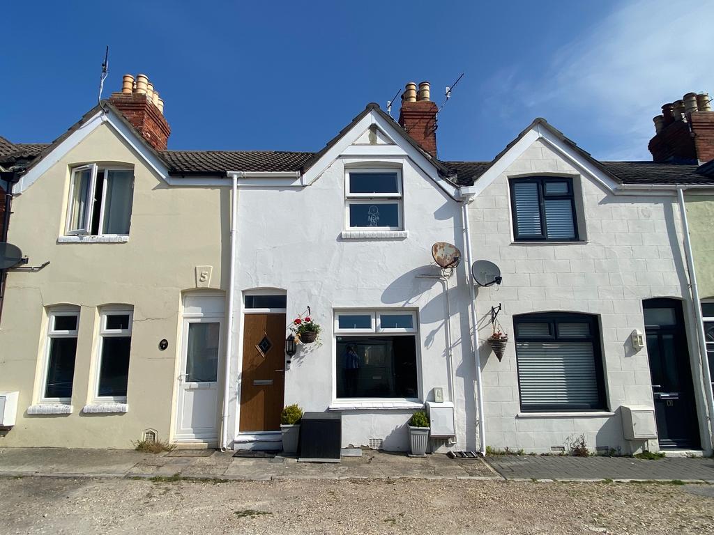 Browns Crescent, Chickerell, Weymouth 2 bed terraced house for sale £